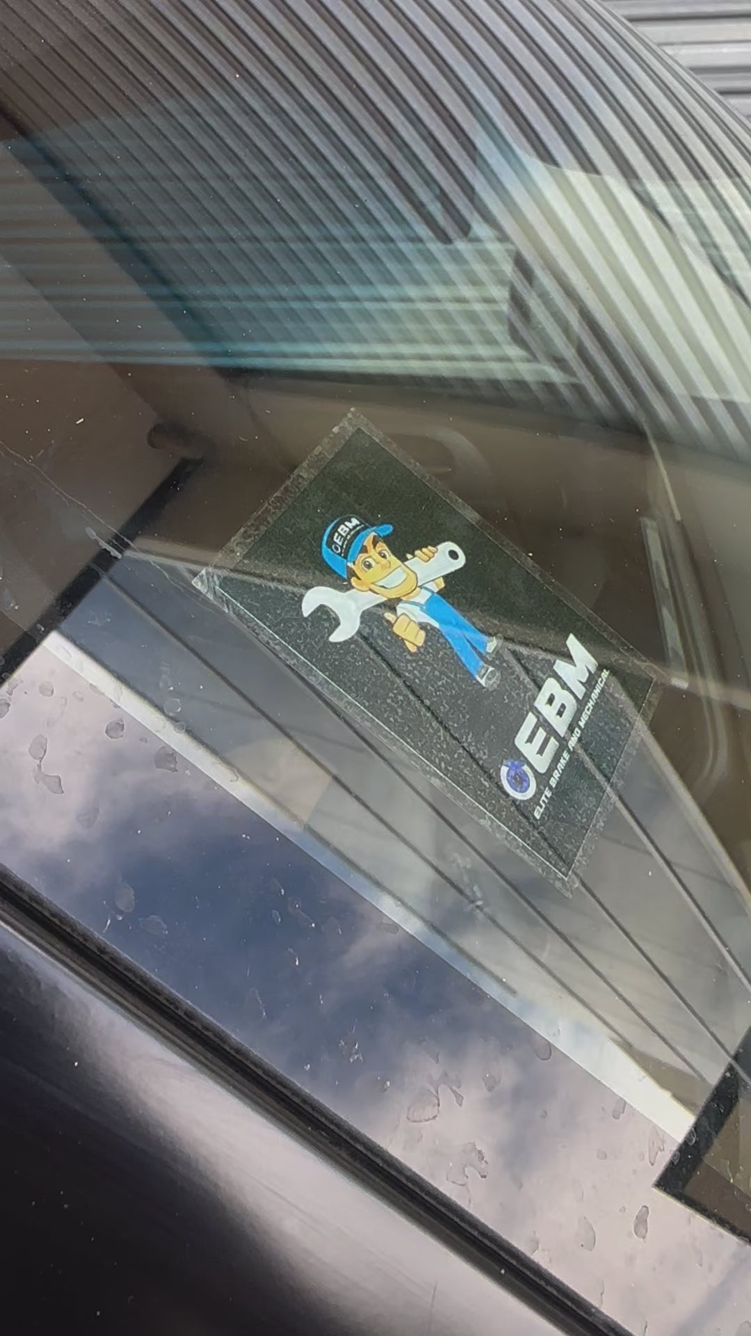 Video of normal Opaque label